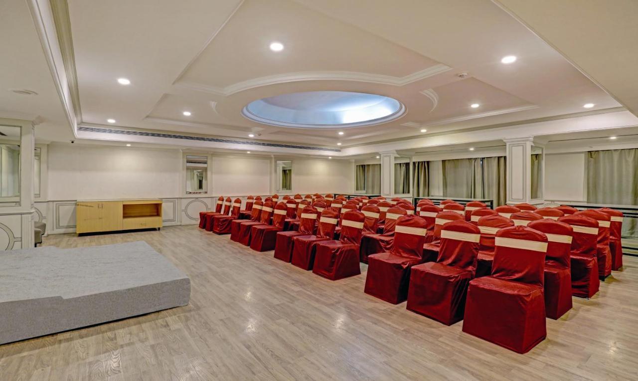 Itsy By Treebo - Vashistha Hotel Haiderabad Buitenkant foto