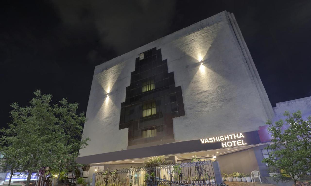 Itsy By Treebo - Vashistha Hotel Haiderabad Buitenkant foto