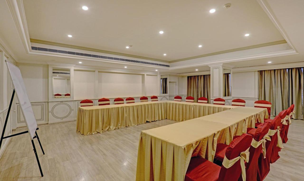 Itsy By Treebo - Vashistha Hotel Haiderabad Buitenkant foto