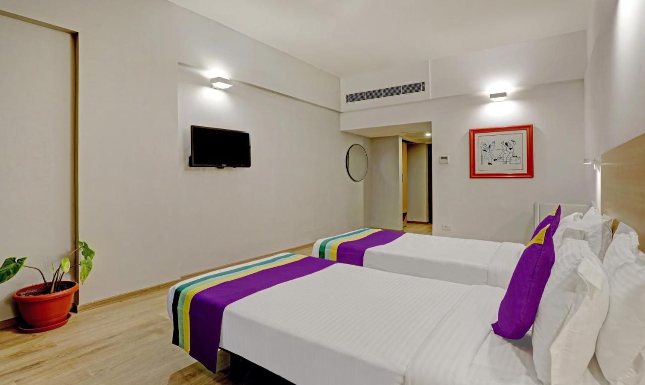 Itsy By Treebo - Vashistha Hotel Haiderabad Buitenkant foto