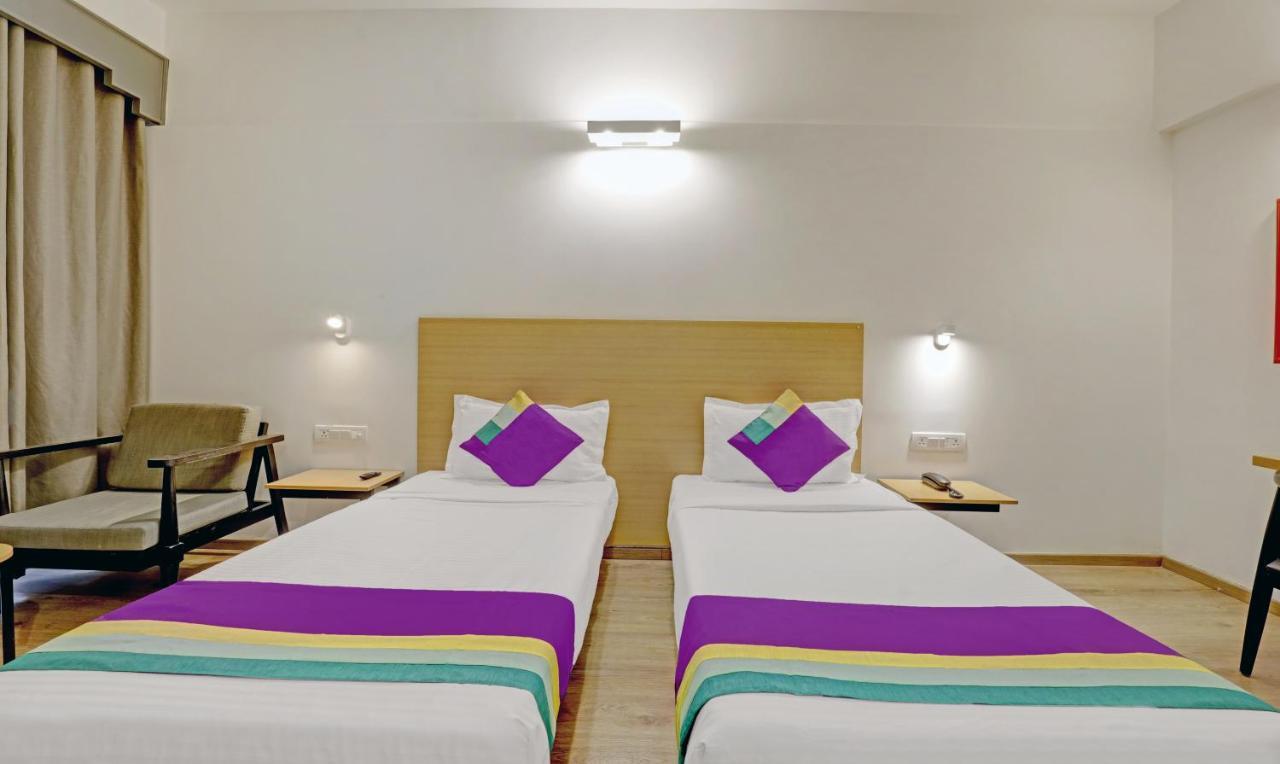 Itsy By Treebo - Vashistha Hotel Haiderabad Buitenkant foto